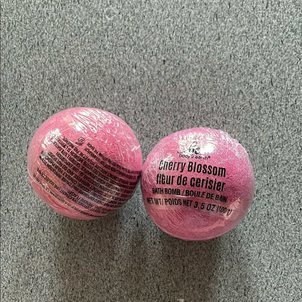 Cherry blossom 🌸 bath bombs